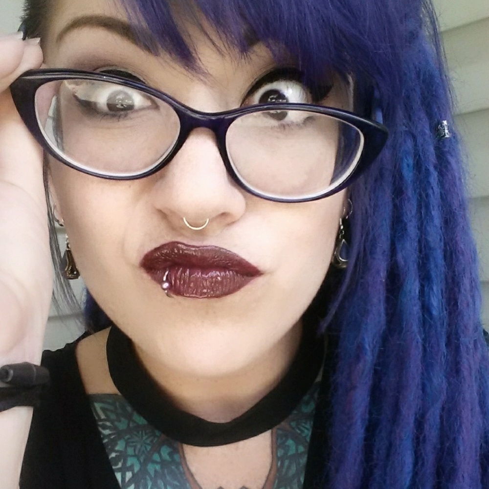Meet your Posher, Alyssa